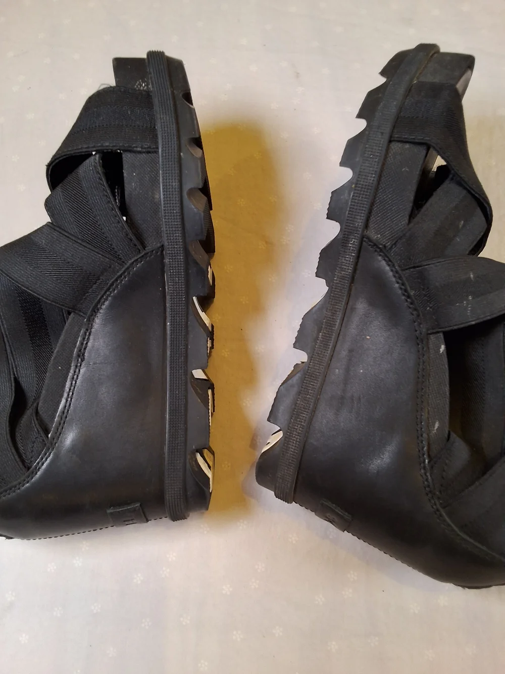 Sorel stylish black